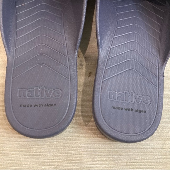 NATIVE Sz 9 Ara Bloom Slip  on Almond Toe Mules in Purple Blue - Picture 6 of 10